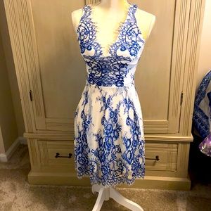 Adorable mid length dress